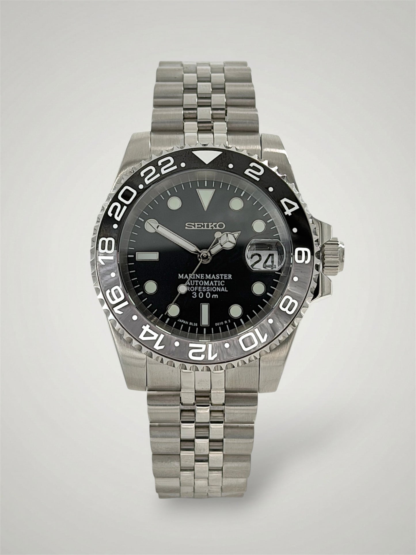Seikomod-Seikomariner-Submariner-Mod-Bruce-Wayne-Jubilee